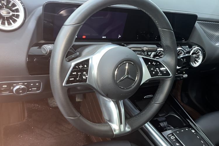 Used Mercedes-Benz GLA 2024 GLA 220
