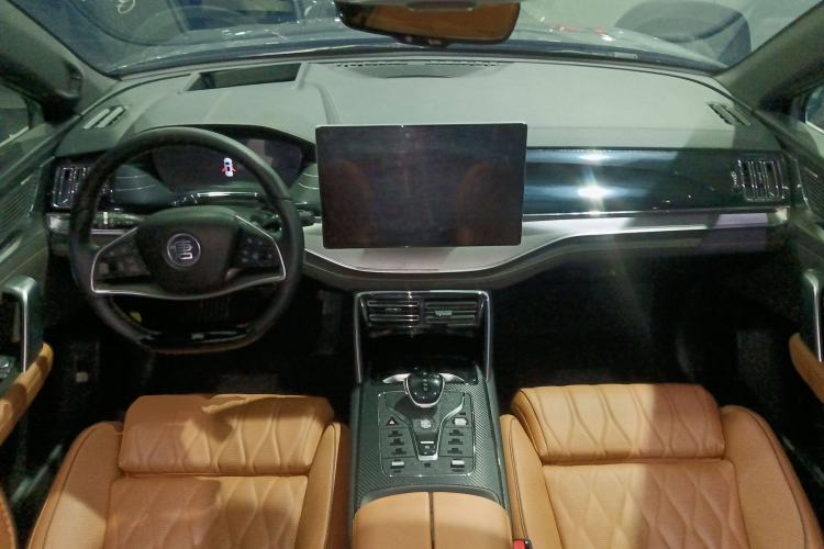 Used BYD Tang New Energy 2022 DM-p 215KM Four-Wheel Drive Flagship Model
