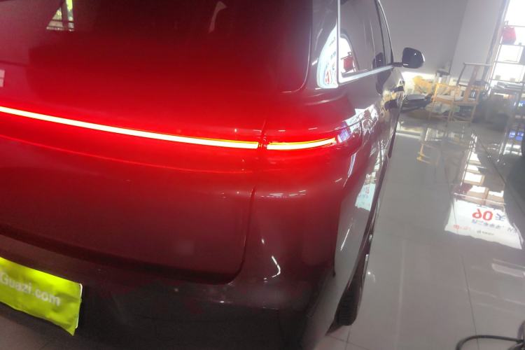 Used Li Auto L8 2024 Ultra Model
