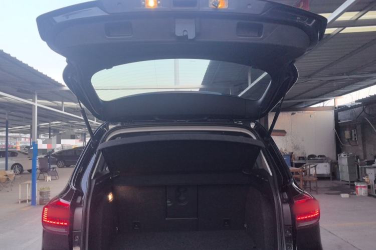 Used Volkswagen Tiguan 2016 280TSI Automatic Two-Wheel Drive Silk Road Comfort Edition
