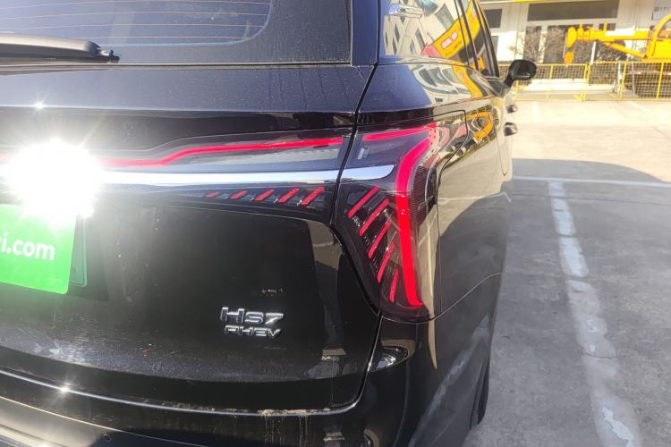 Used Hongqi HS7 PHEV 2024 2.0T PHEV Four-Wheel Drive Flagship Edition 6 Seats
