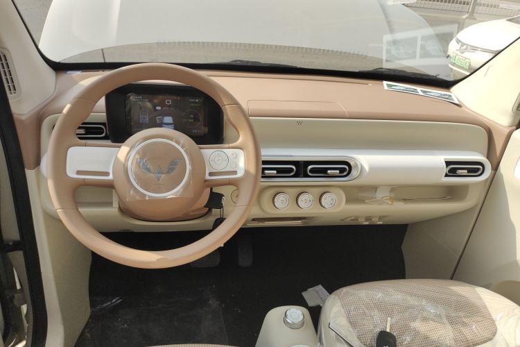 Used Wuling Hongguang MINIEV 2024 3rd Generation 215km Youth Edition