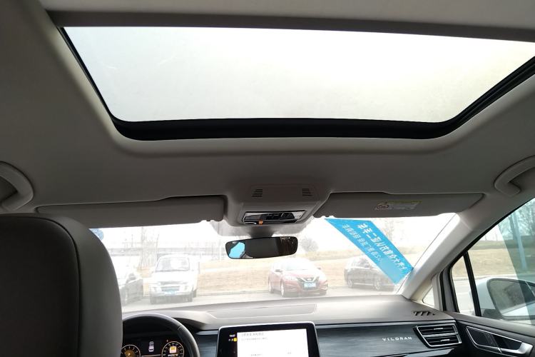 Used Volkswagen Viloran 2024 330TSI Luxury Edition
