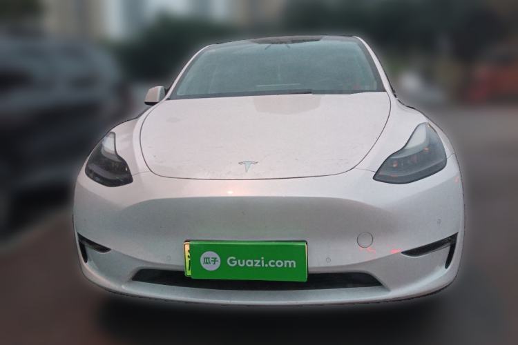 Used Tesla Model Y 2022 Long-Range All-Wheel-Drive Version
