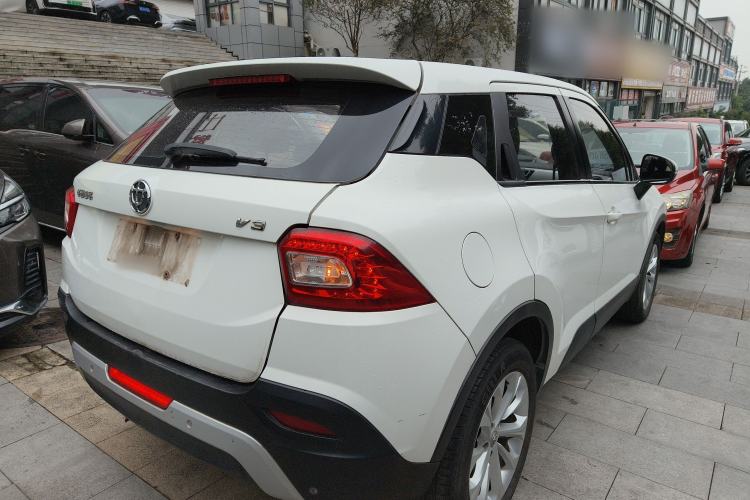Used Brilliance V3 2015 1.5L Manual Elite Model
