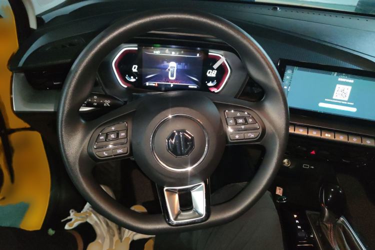 Used MG 5 2021 180 DVVT CVT Youth Luxury Edition
