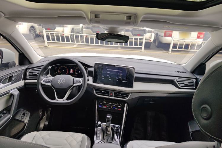 Used Volkswagen Tayron 2023 330TSI Two-Wheel-Drive Luxury Plus Advanced Version
