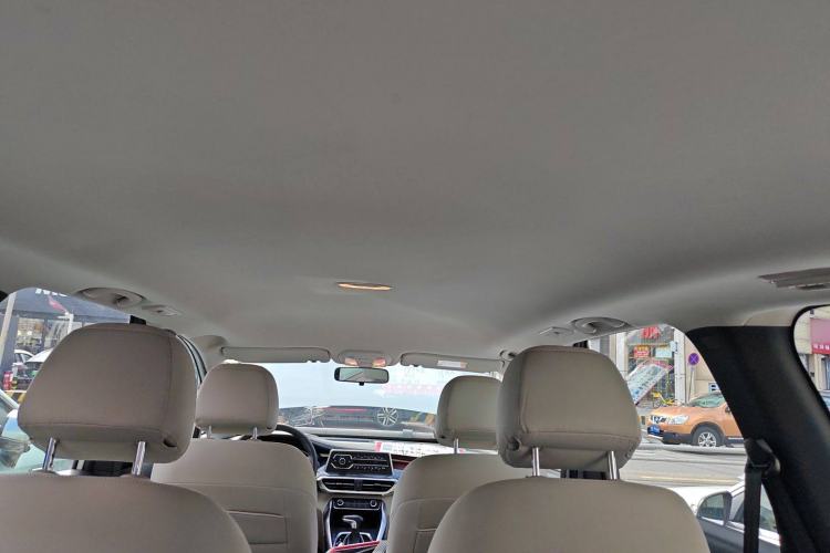 Used SAIC MAXUS Dajia 5 2022 430 km Elite Version 7-Seater
