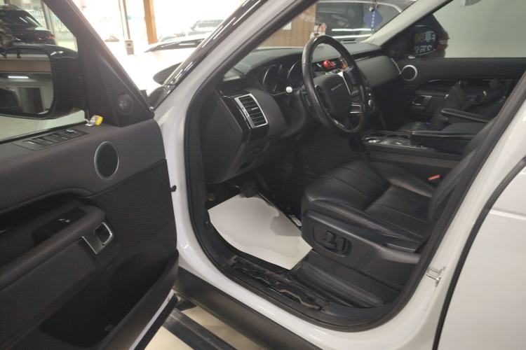 Used Land Rover Discovery 2019 3.0 SC V6 SE