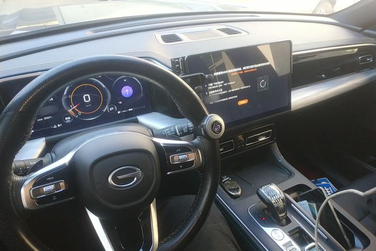 Used GAC Trumpchi GS8 2022 Linghang Series 2.0 TGDI Two-Wheel-Drive Luxury Smart Connectivity Version (7 Seats)