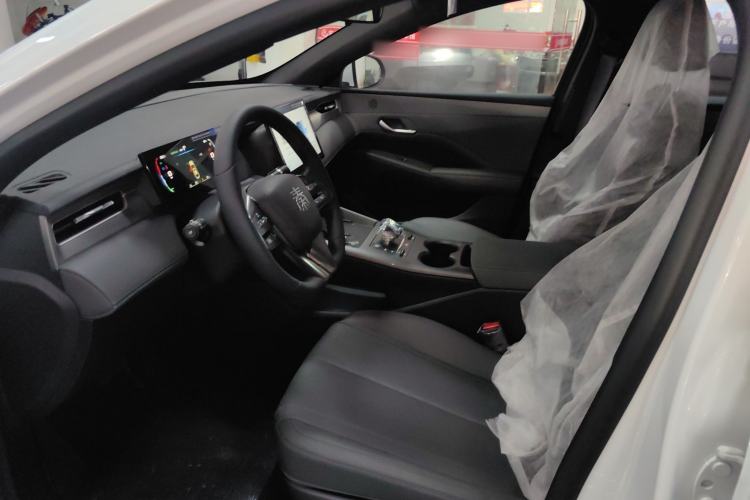 Used BYD Qin PLUS 2025 DM-i Smart Drive 55KM Leading Model
