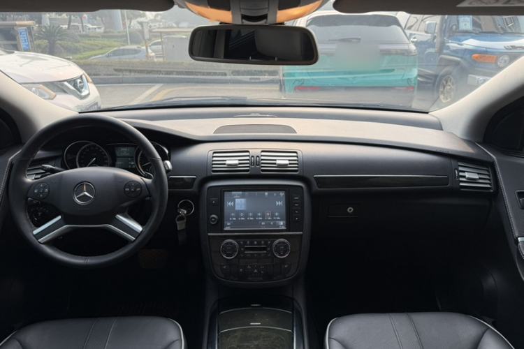 Used Mercedes-Benz R-Class 2014 R 320 4MATIC Luxury Model
