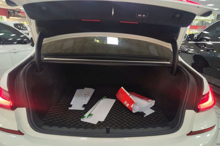 Used BMW 3 Series 2020 Facelifted 325i M Sport Package
