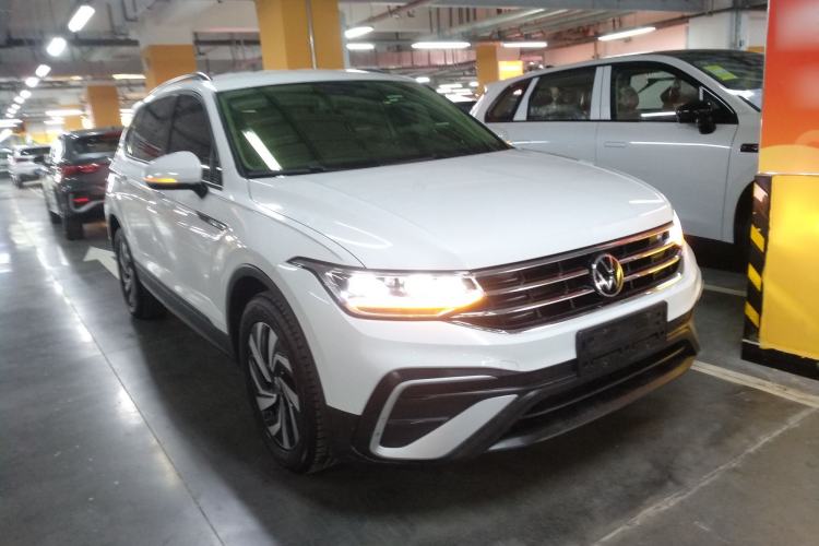 Used Volkswagen Tiguan L 2023 330TSI Automatic Two-Wheel Drive Comfort Edition