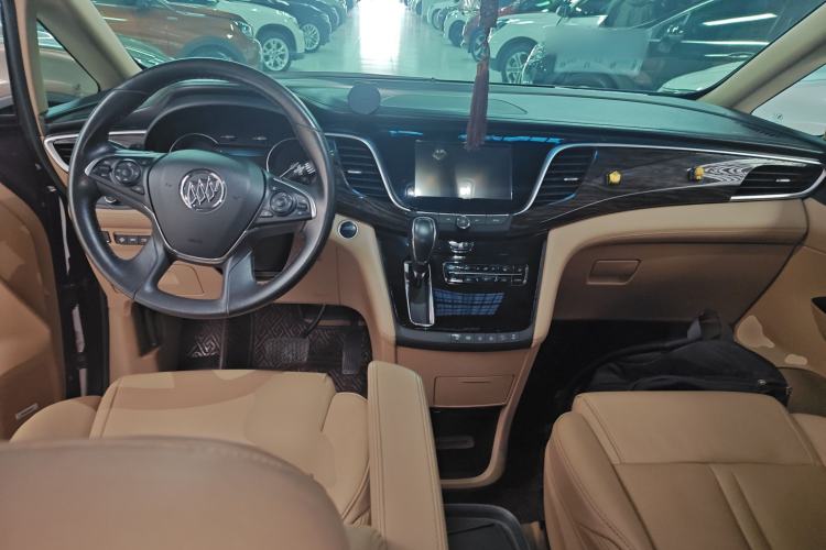 Used Buick GL8 2018 ES 28T Flagship Model China VI Standard