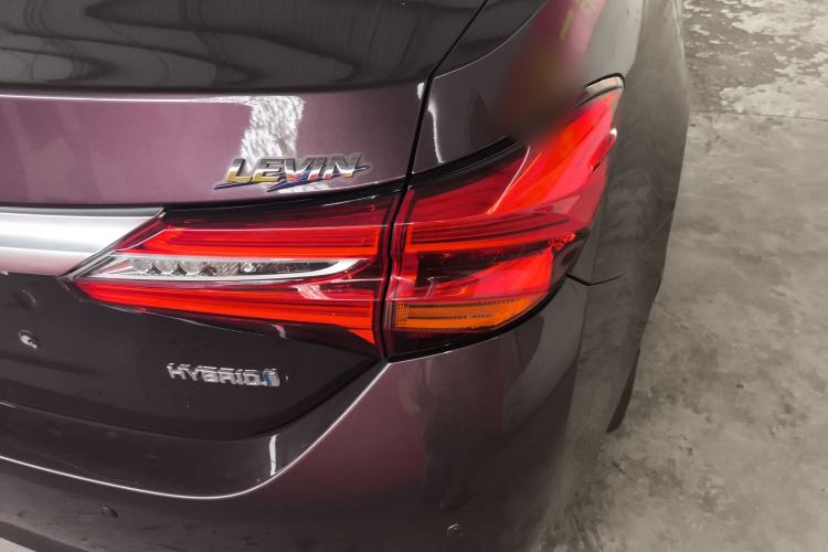 Used Toyota Levin 2017 Revised Dual-Engine 1.8H GS E-CVT Elite Sunroof Version China V Standard
