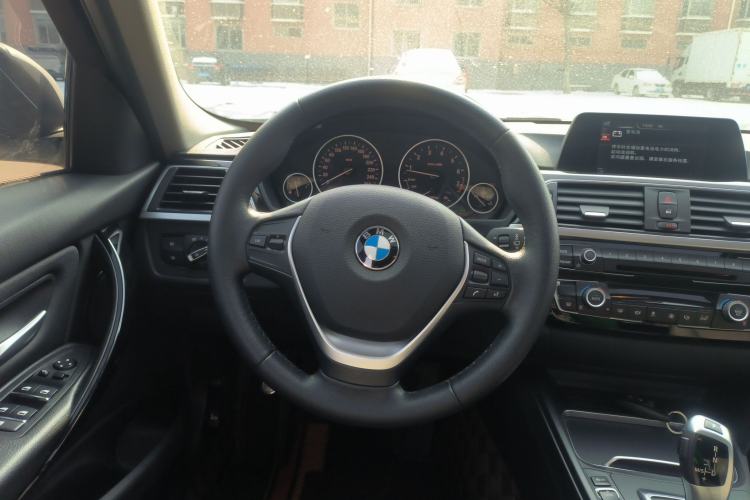 Used BMW 3 Series 2016 320i Fashion Model