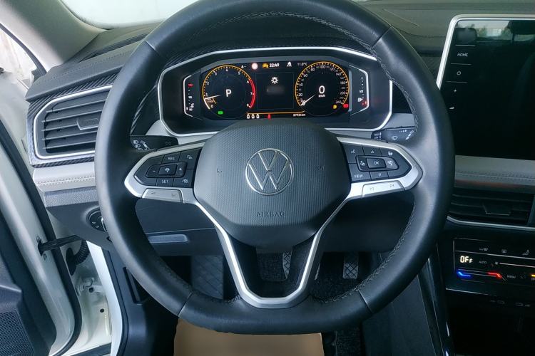 Used Volkswagen Tayron 2023 300TSI Two-Wheel-Drive Luxury Plus Advanced Edition
