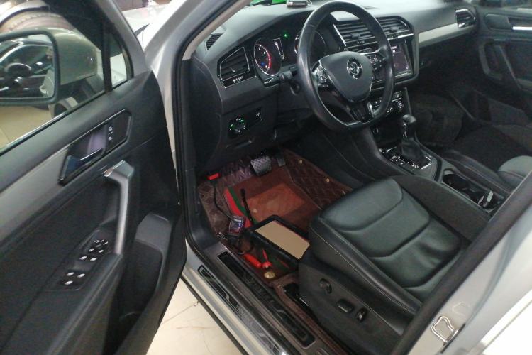 Used Volkswagen Tiguan L 2019 330TSI Automatic Two-Wheel Drive Panoramic Comfort Edition China V Standard