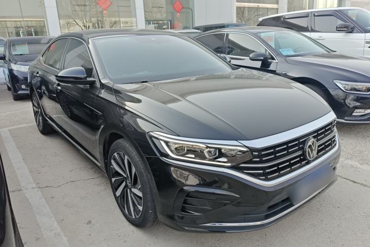 Used Volkswagen Passat 2023 Revised 380TSI Luxury Edition