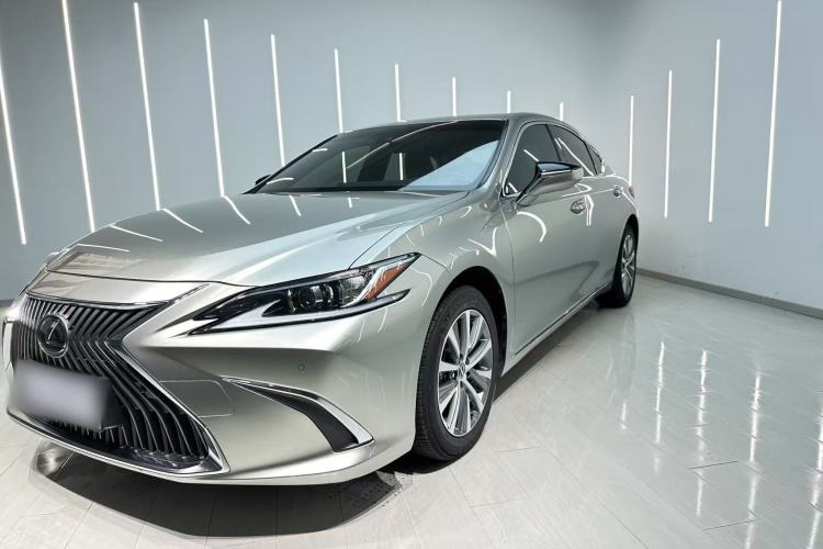 Used Lexus ES 2020 200 Excellence Edition
