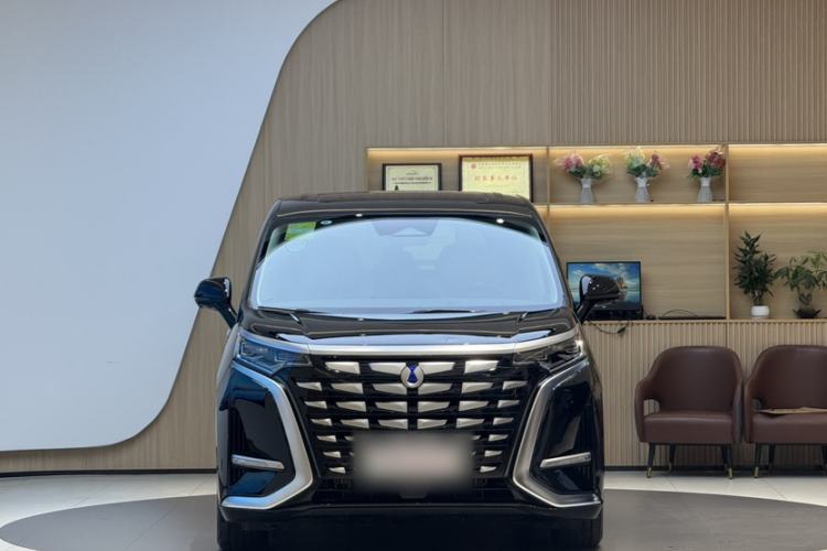 Used Denza D9 2024 DM-i 980 Four-Wheel Drive Prestige Model
