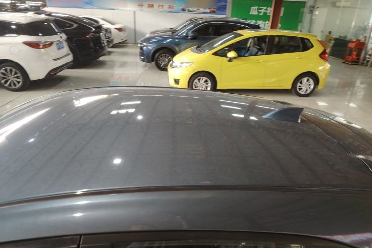 Used Mazda Mazda 3 Axela 2016 Hatchback 1.5L Automatic Comfort Model