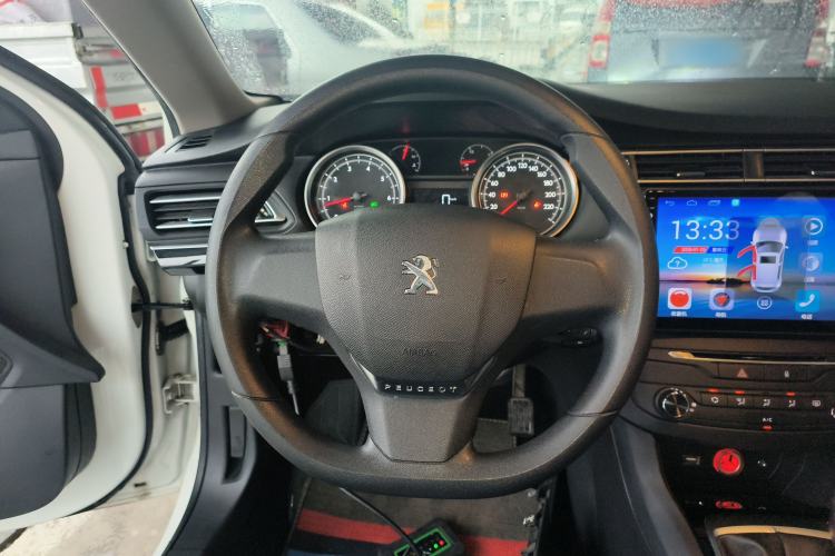 Used Peugeot 408 2014 1.8L Manual Leading Edition