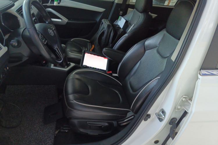 Used  Refine S2 2015 1.5L Manual Luxury Smart Model
