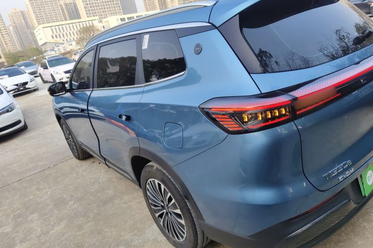 Used Chery Tiggo 8 PLUS C-DM 2025 1.5T 116 km Prestige Version 5 Seats