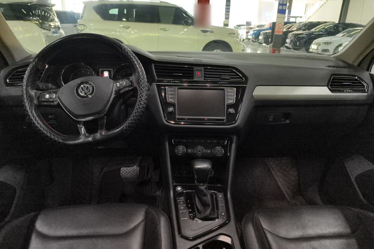 Used Volkswagen Tiguan L 2018 330TSI Automatic Two-Wheel Drive Luxury Edition
