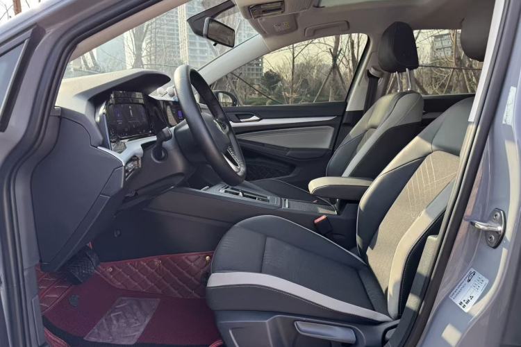 Used Volkswagen Golf 2023 Facelift 280TSI DSG Pro
