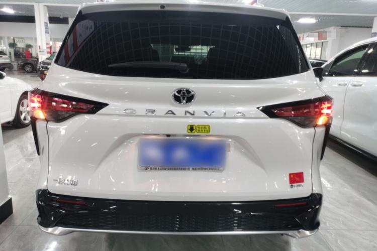 Used Toyota Granvia 2024 2.5L Hybrid Prestige PLUS Edition
