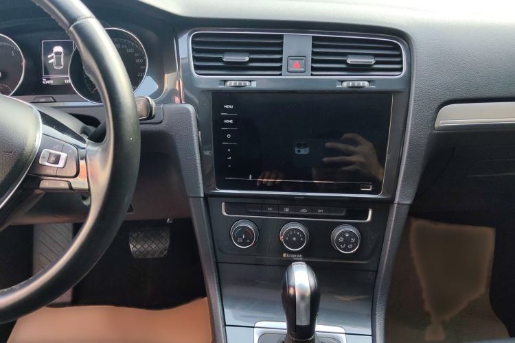 Used Volkswagen Golf 2020 200TSI DSG Comfortable and Ambitious Edition