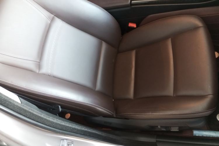 Used BMW 5 Series 2014 525Li Luxury Design Package
