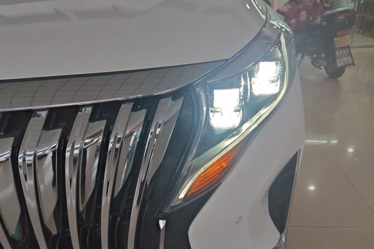 Used GAC Trumpchi M8 2023 Lingxiu Series 390T Prestige Edition
