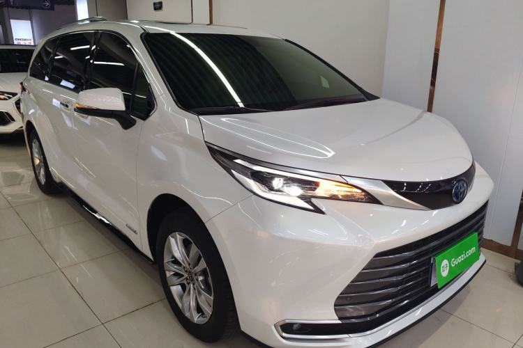 Used Toyota Sienna 2021 2.5L Hybrid Ultimate Edition