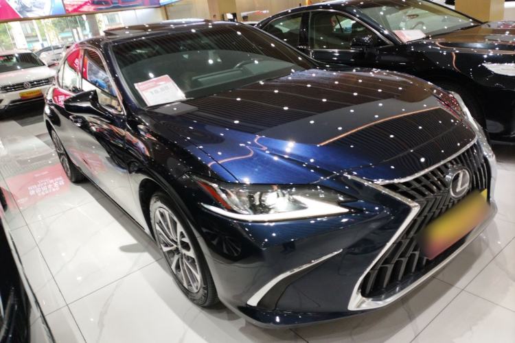 Used Lexus ES 2022 200 Excellence Edition
