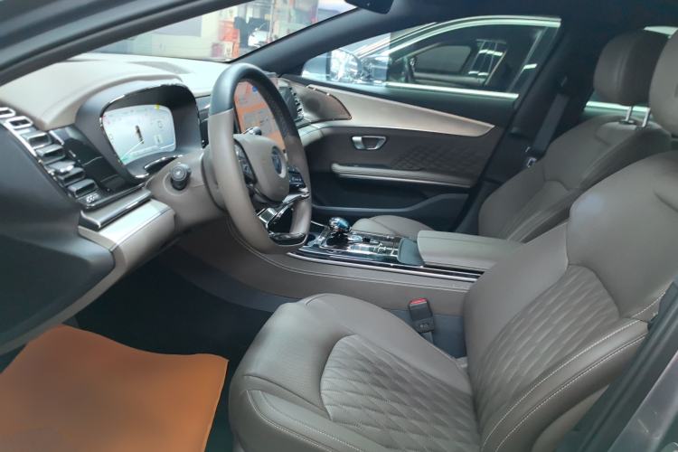 Used BYD Han 2022 EV Genesis Edition 715KM Front-Wheel-Drive Prestige Model
