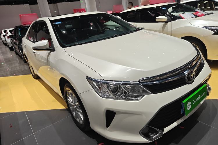Used Toyota Camry 2016 2.0G 10th Anniversary Leading Edition
