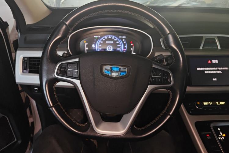 Used Geely Auto Emgrand X7 Sport 2020 1.8TD DCT Two-Wheel Drive Smart Connect 4G-Enabled Version
