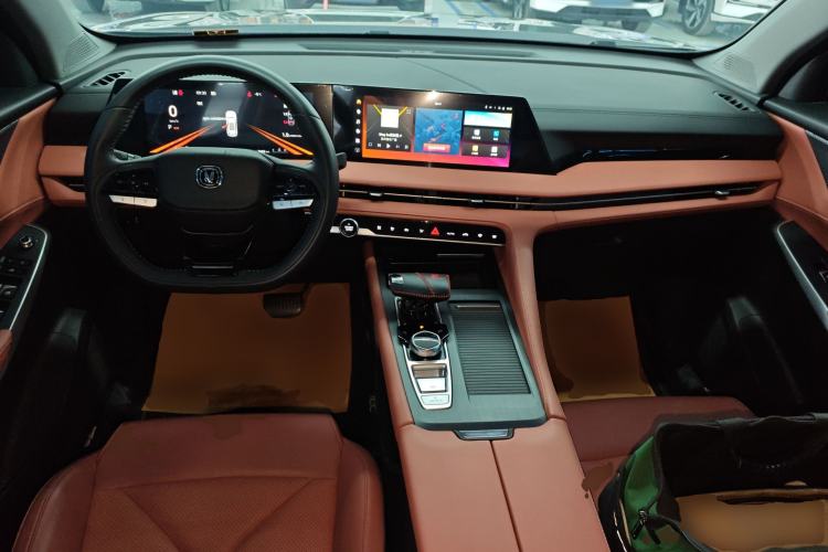 Used Changan CS75 PLUS 2024 3rd Generation Champion Edition 1.5T Intelligent Drive Dynamic Model
