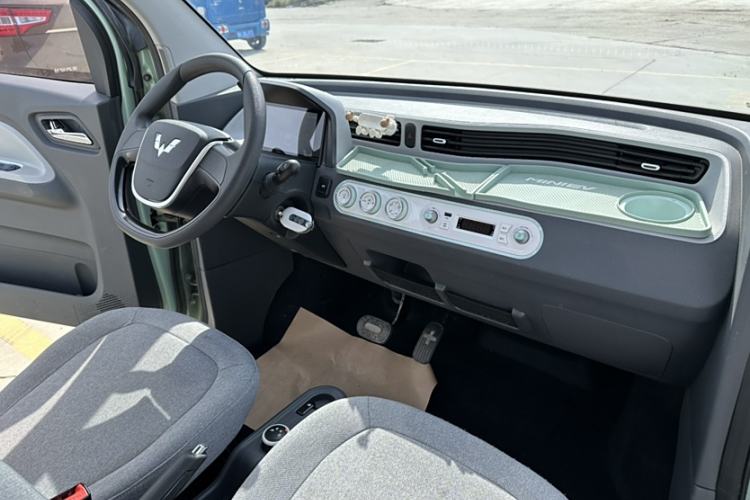 Used Wuling Hongguang MINIEV 2022 Macaron Premium Model – Lithium Iron Phosphate
