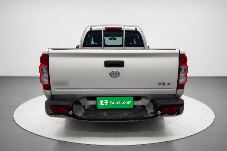 Used Great Wall Wingle 5 2017 2.0T European-spec Diesel Two-Wheel-Drive Entry-Level Big Double-Cab GW4D20D