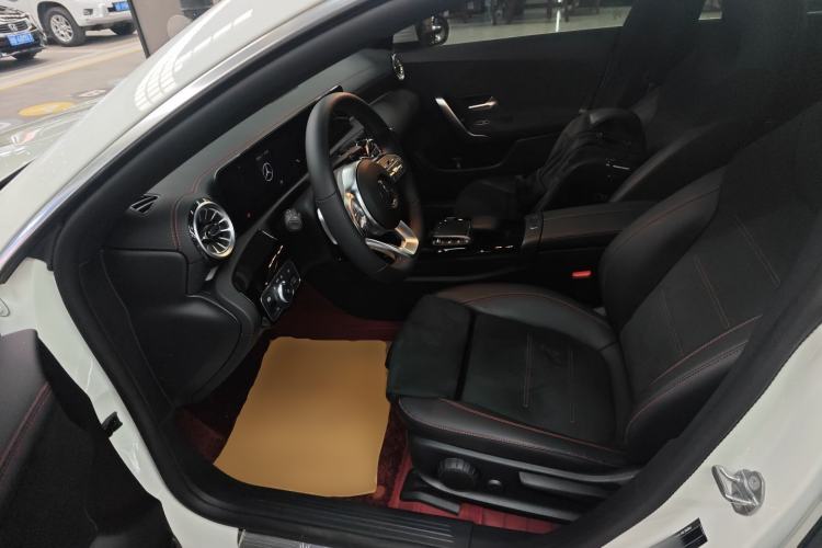 Used Mercedes-Benz CLA 2022 Refreshed CLA 200 Shooting Brake
