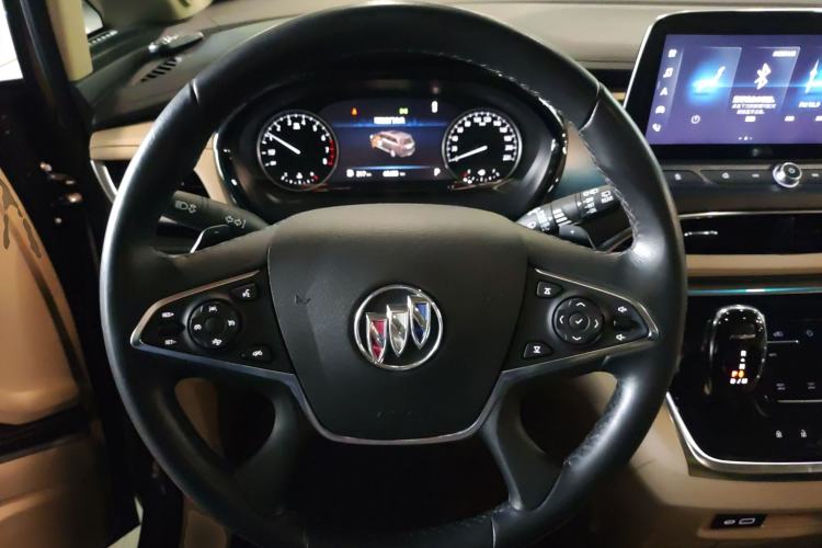 Used Buick GL8 2023 Land Business Class Smart Deluxe Model
