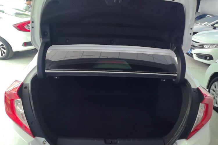 Used Honda Civic 2016 220TURBO CVT Luxury Edition
