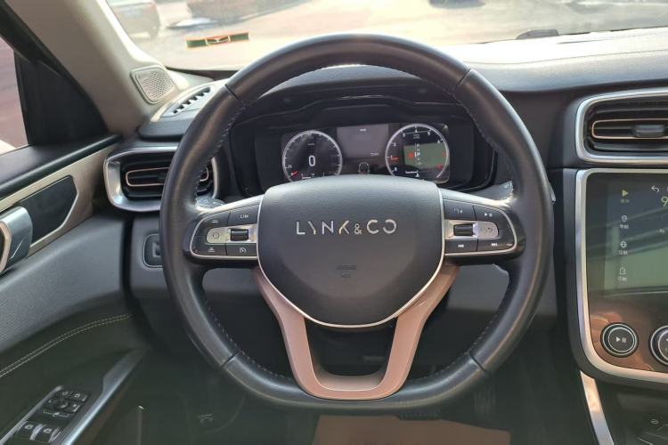 Used Lynk & Co 01 2017 2.0T Two-Wheel Drive Pro Edition
