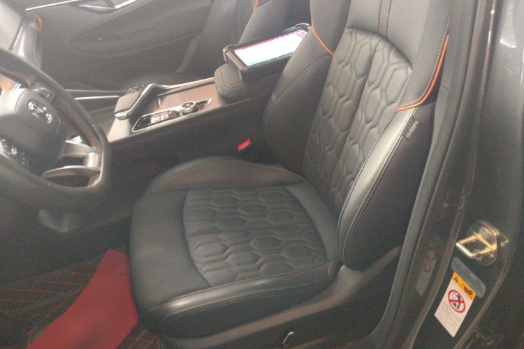 Used Changan UNI-T 2022 1.5T Prestige Version
