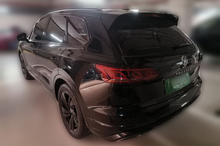 Used Volkswagen Touareg 2022 3.0 TSI Luxury Edition Black Diamond Sport Package
